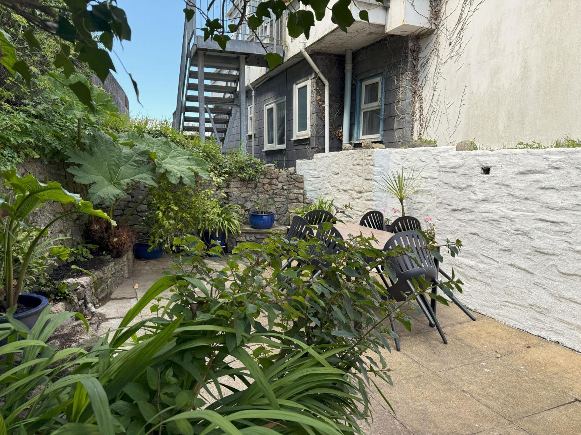 10 The Warren, Amazing Seaviews From Every Floor! St Ives  Exterior photo